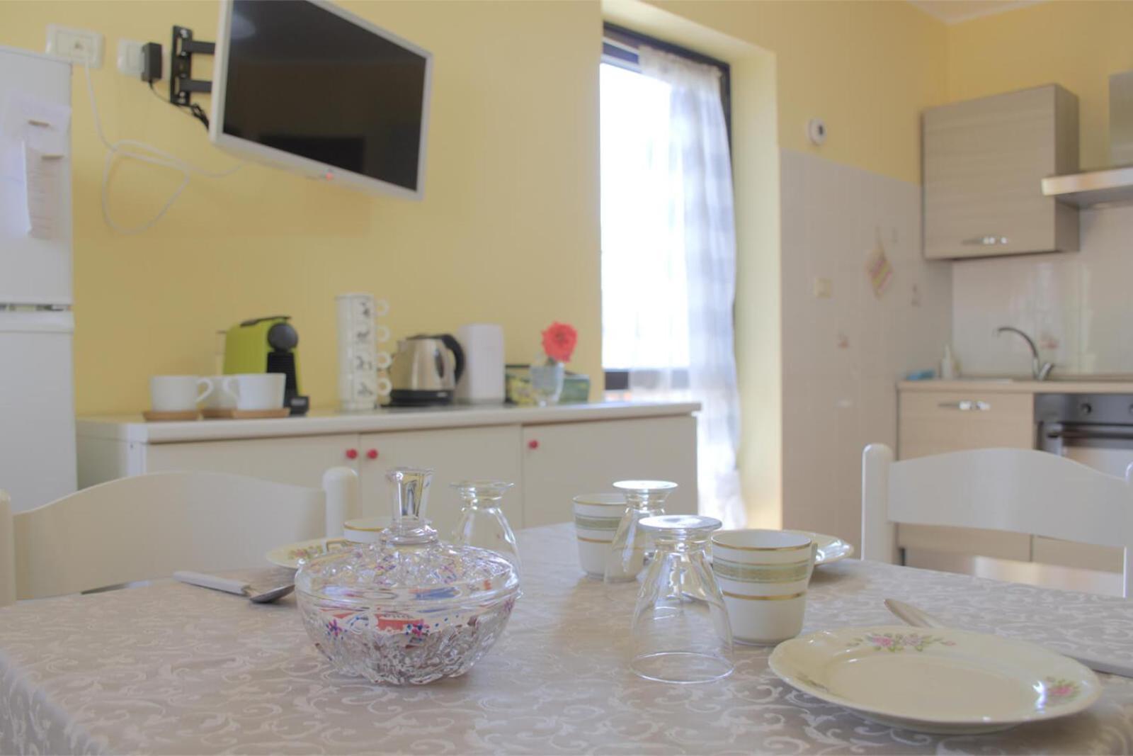 Sunrise Inn Pessinetto Bagian luar foto